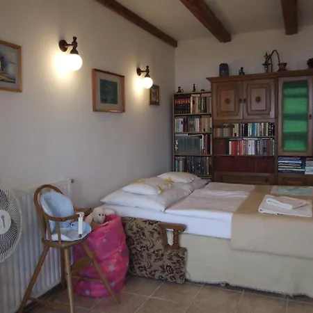 Nadfedeles Apartmanhaz